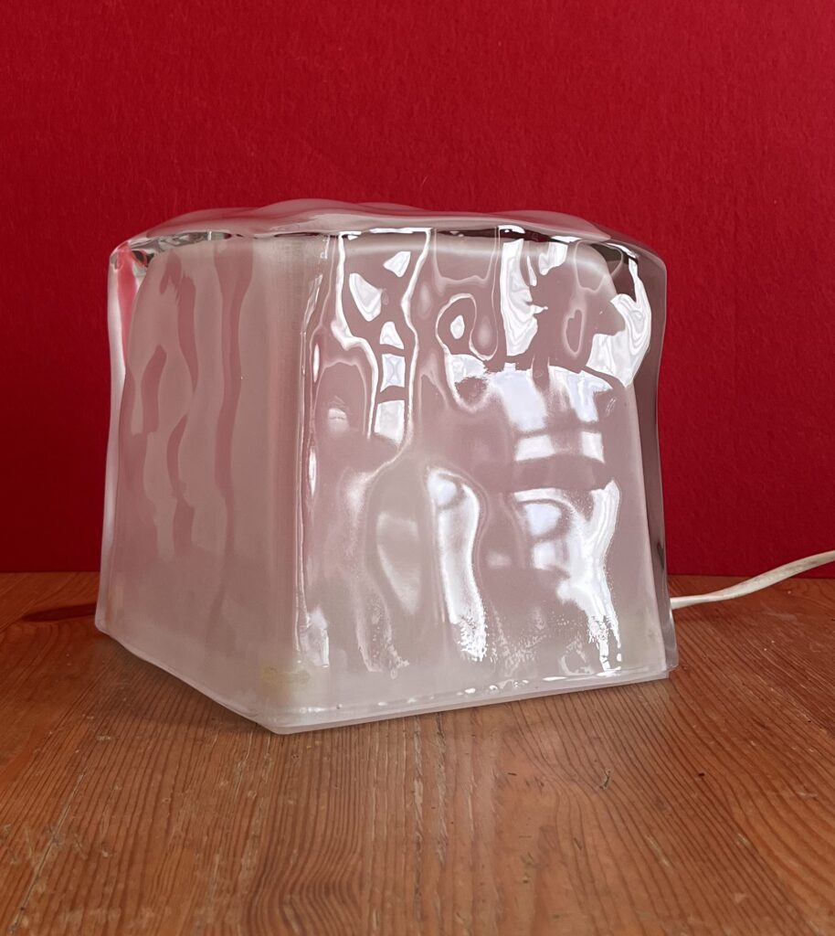 Lampada da Tavolo Cubo Vintage IKEA – Design Anni ’80